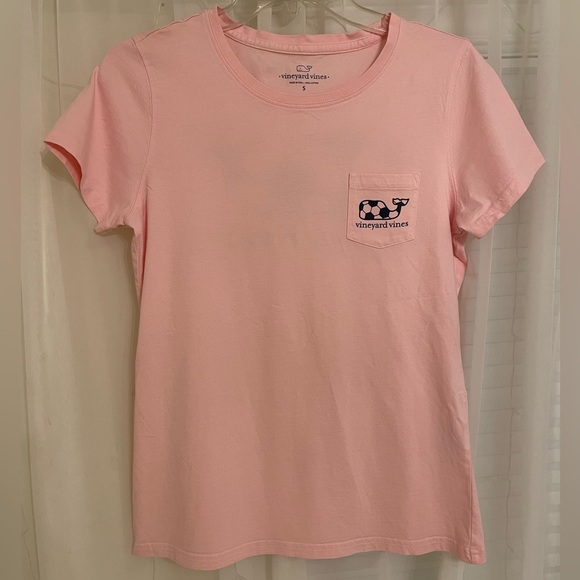 Vineyard Vines light pink tshirt with soccer whale on back - Picture 3 of 3